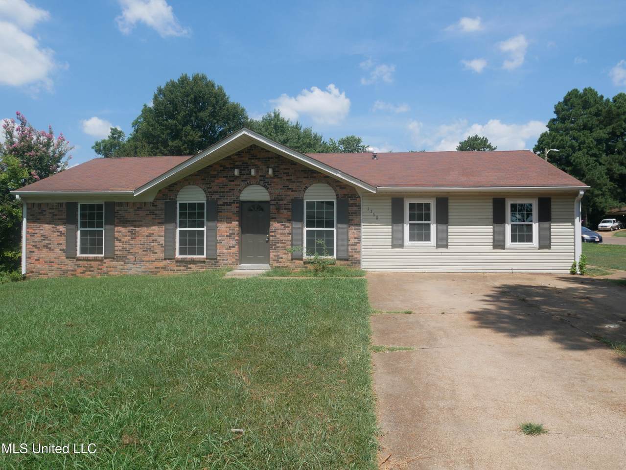 1750 Brown Cove - Photo 1