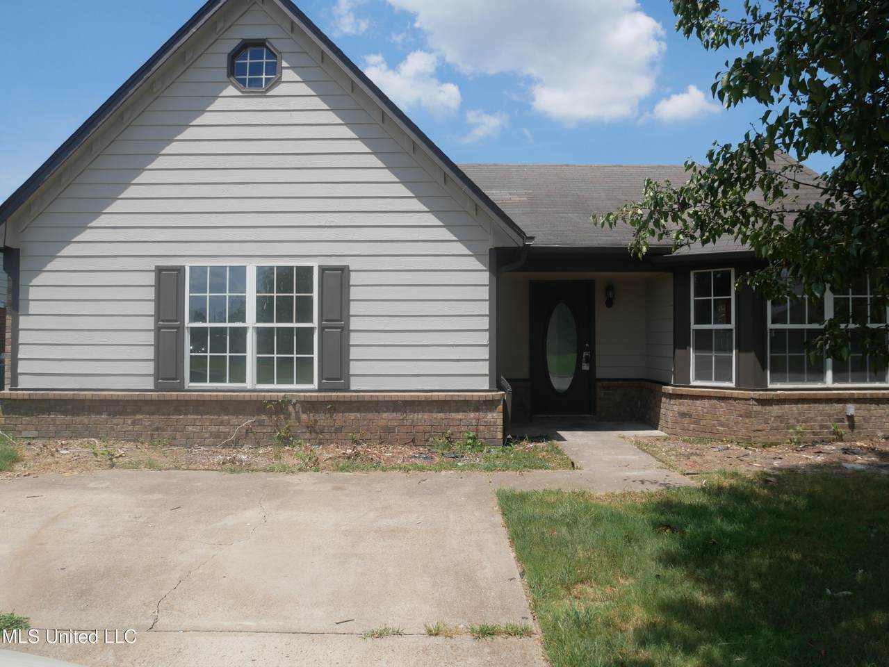 7595 Caitlyn Circle - Photo 1