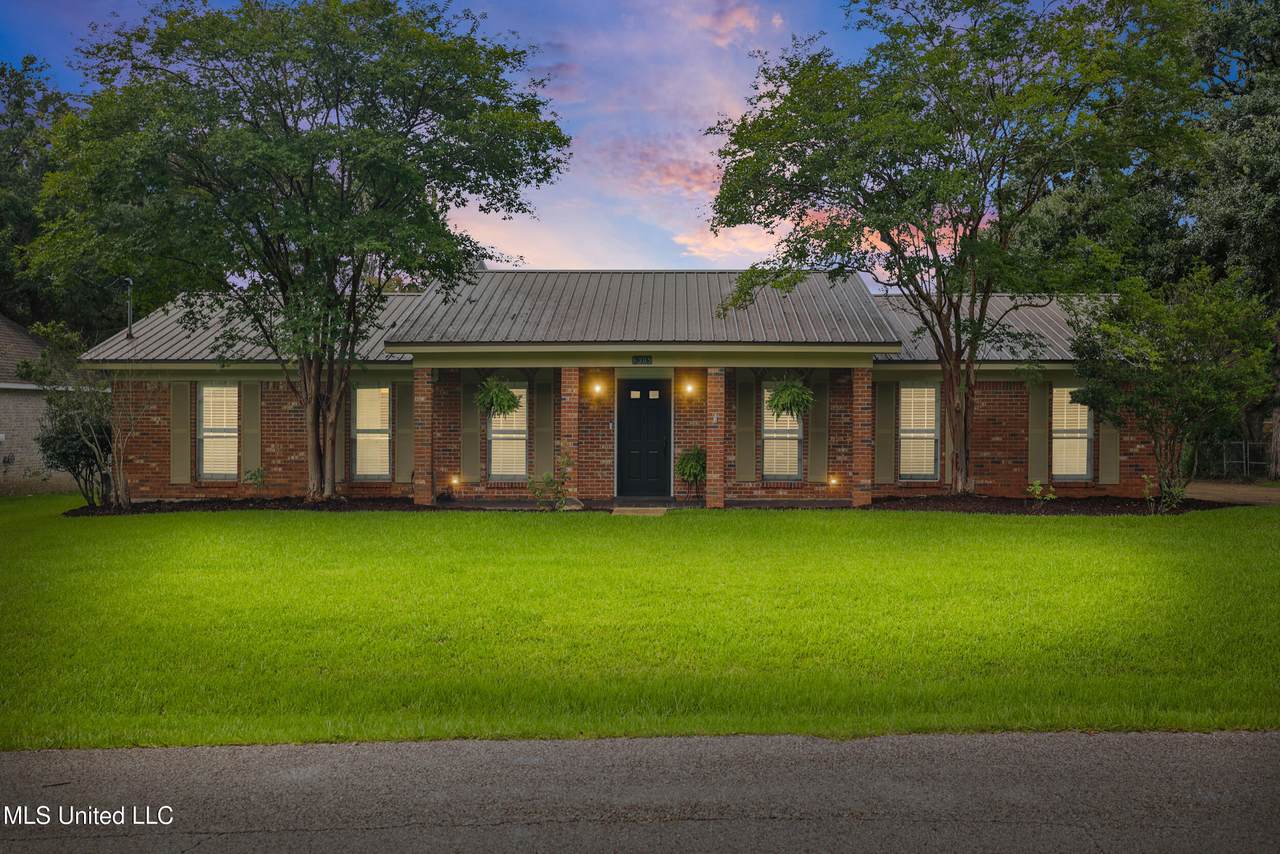 6305 Hermosa Drive - Photo 1
