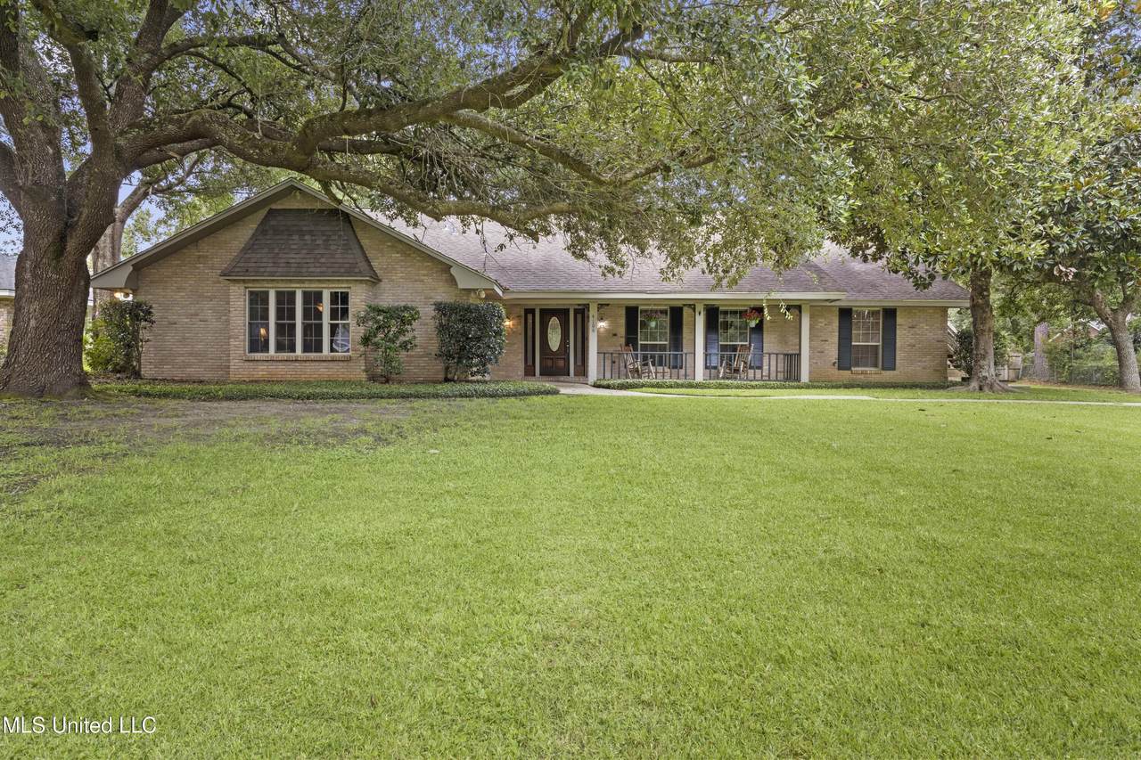 4106 Franklin Avenue - Photo 1