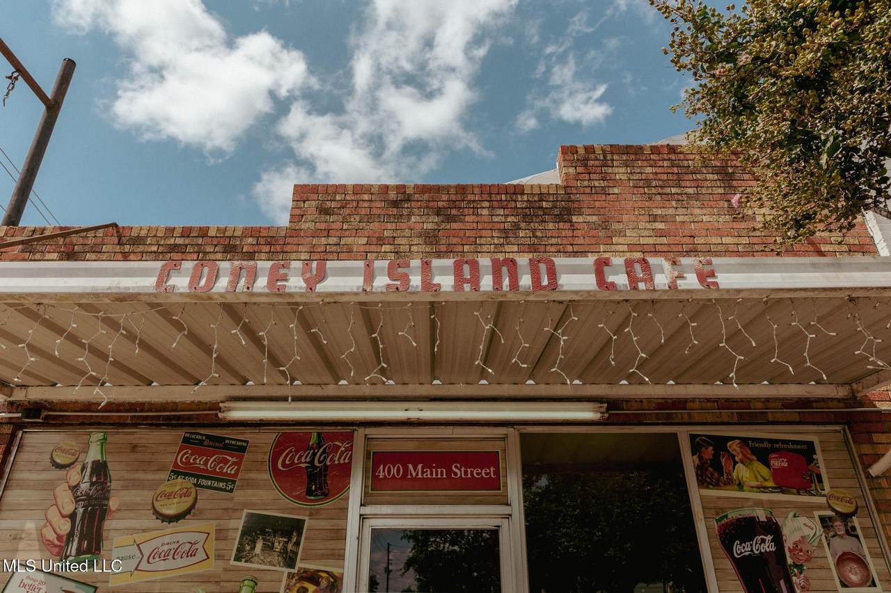 400 Main Street - Photo 1