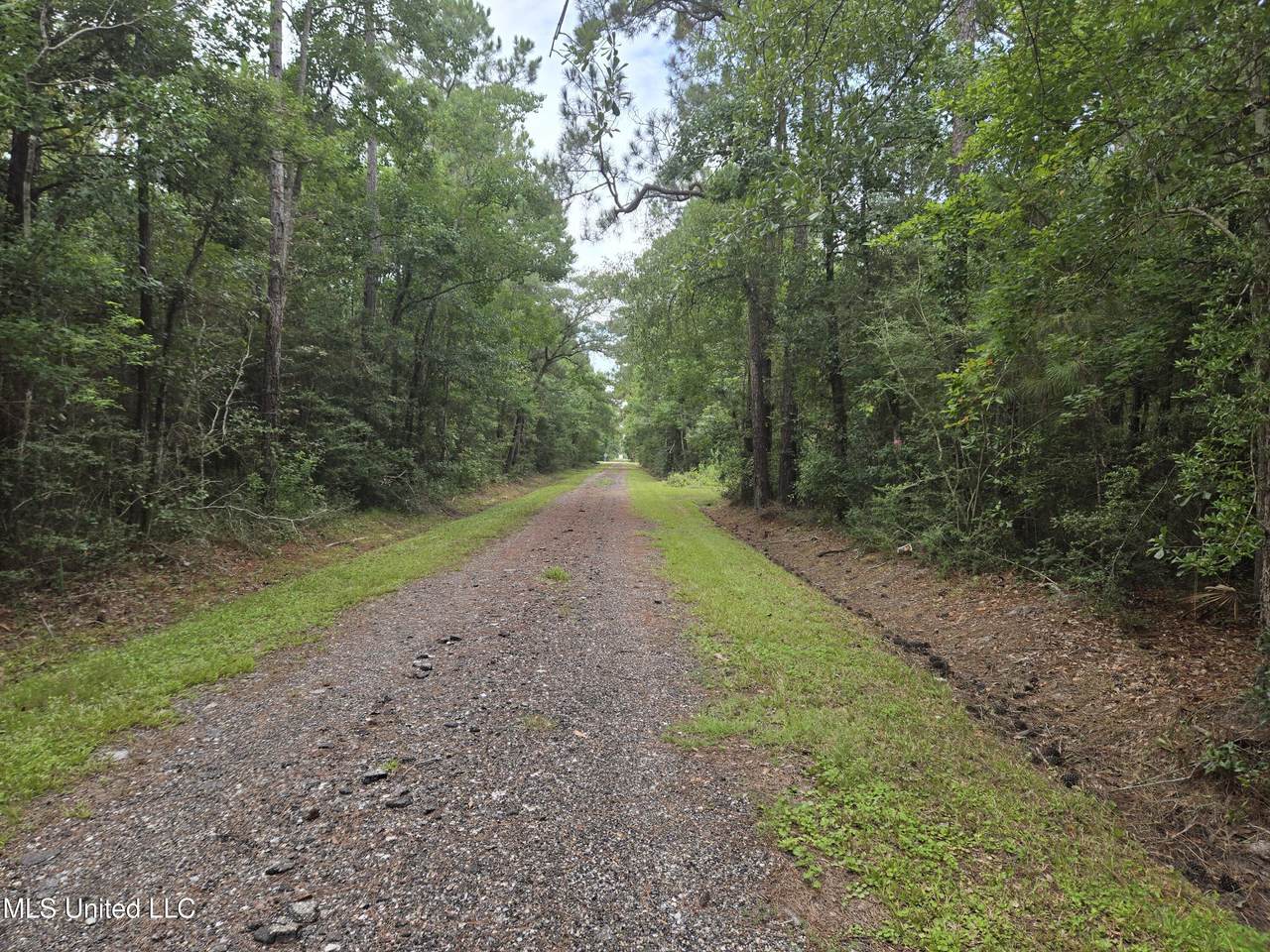 https://bt-photos.global.ssl.fastly.net/united/1280_boomver_1_4122229-2.jpg