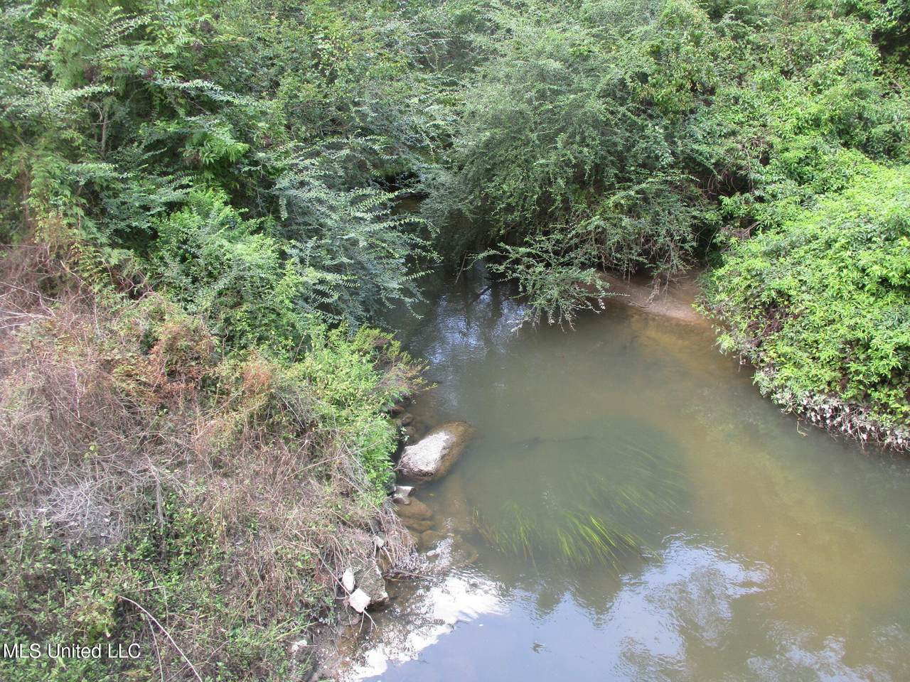 https://bt-photos.global.ssl.fastly.net/united/1280_boomver_1_4122243-2.jpg