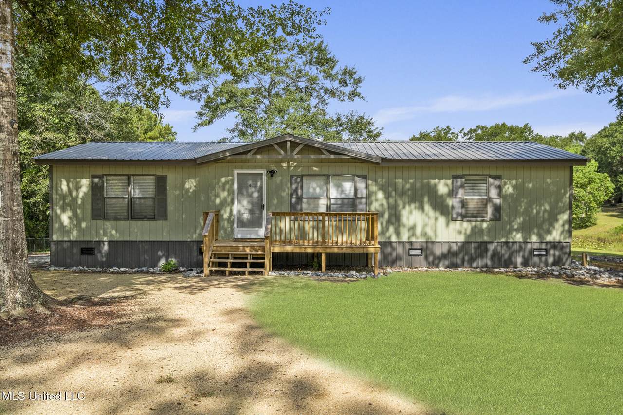 18320 Diamond Road - Photo 1