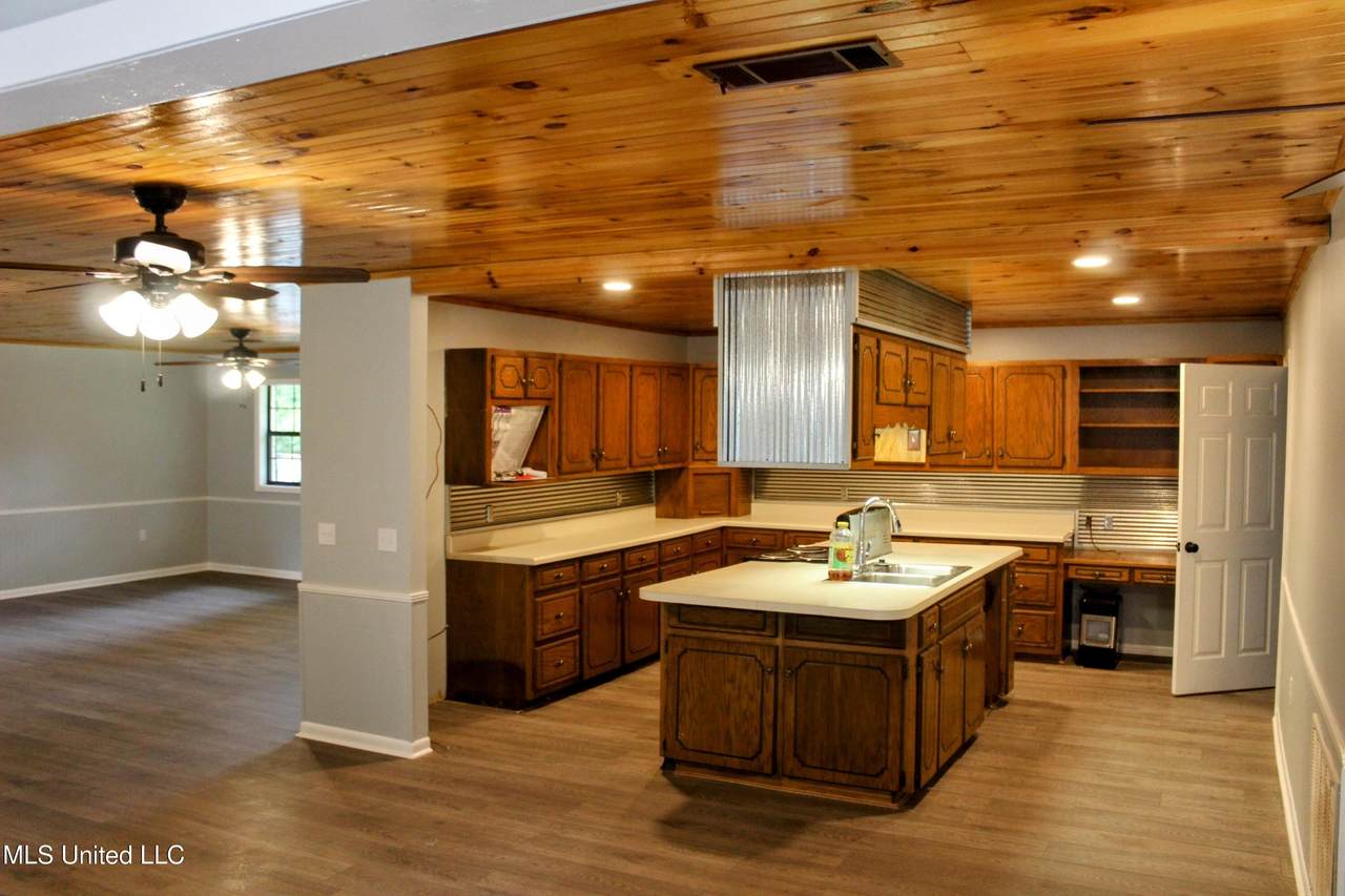 137 Highway 9 - Photo 1