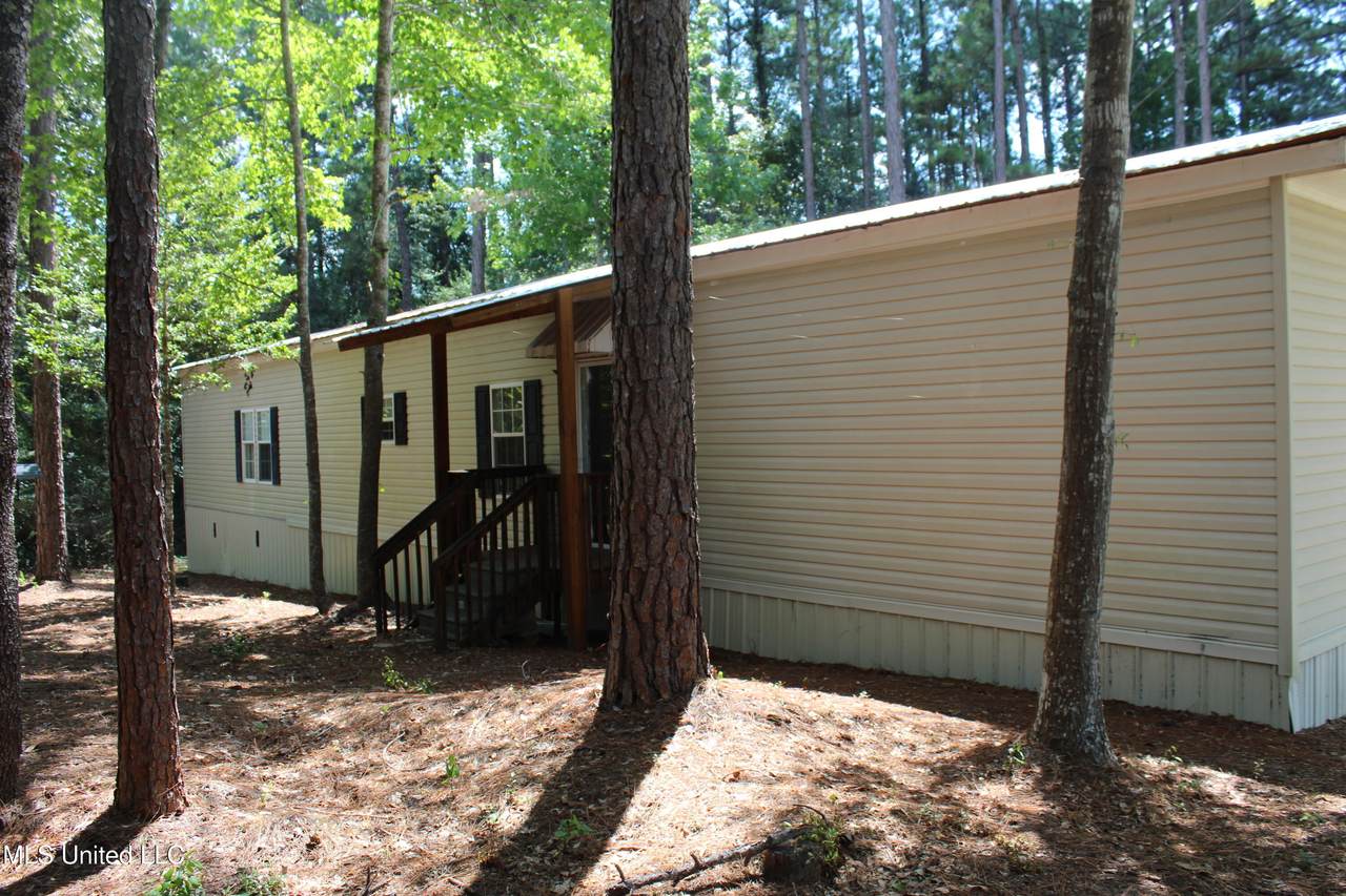 271 Howell-Mill Road - Photo 1