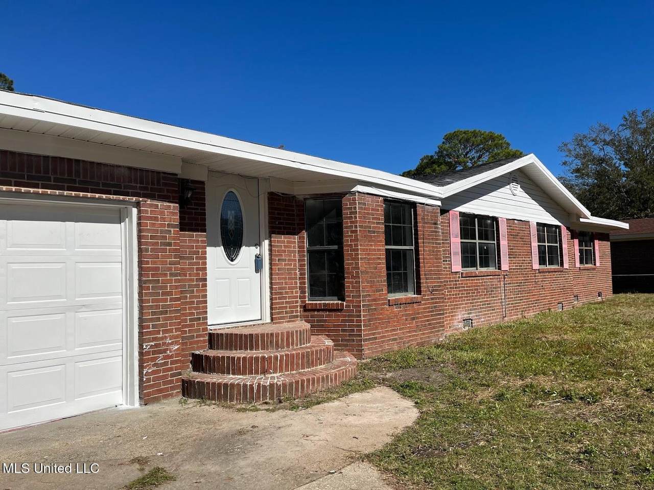 4831 Community Avenue - Photo 1