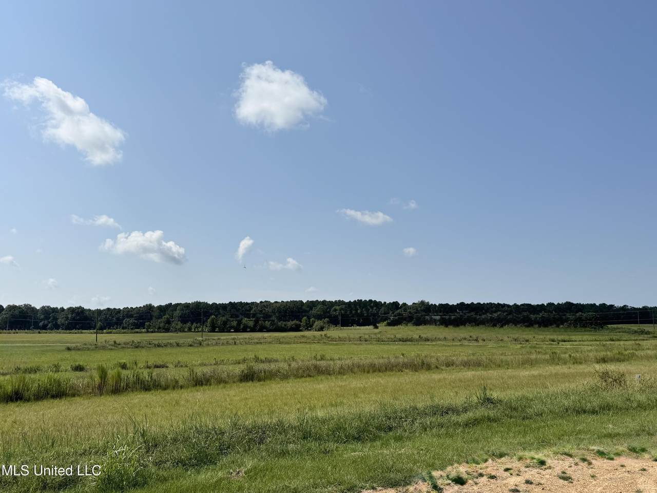 https://bt-photos.global.ssl.fastly.net/united/1280_boomver_1_4124555-2.jpg