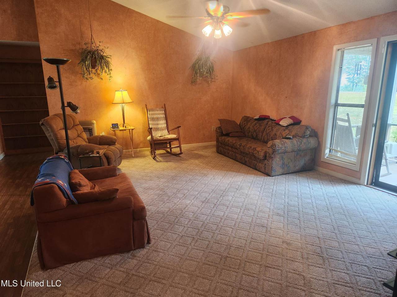 405 Chickasaw Road - Photo 1