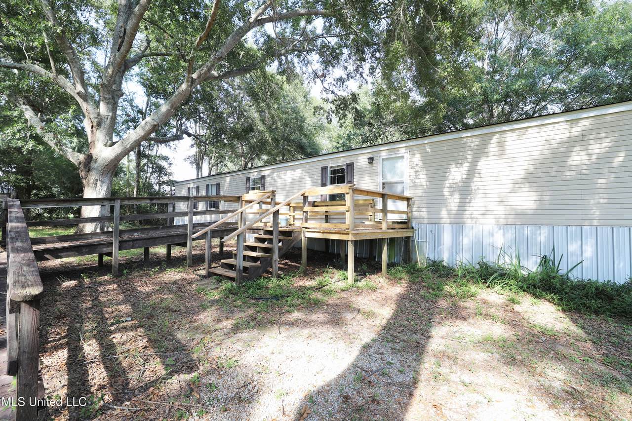 21301 Houston Ladner Road - Photo 1