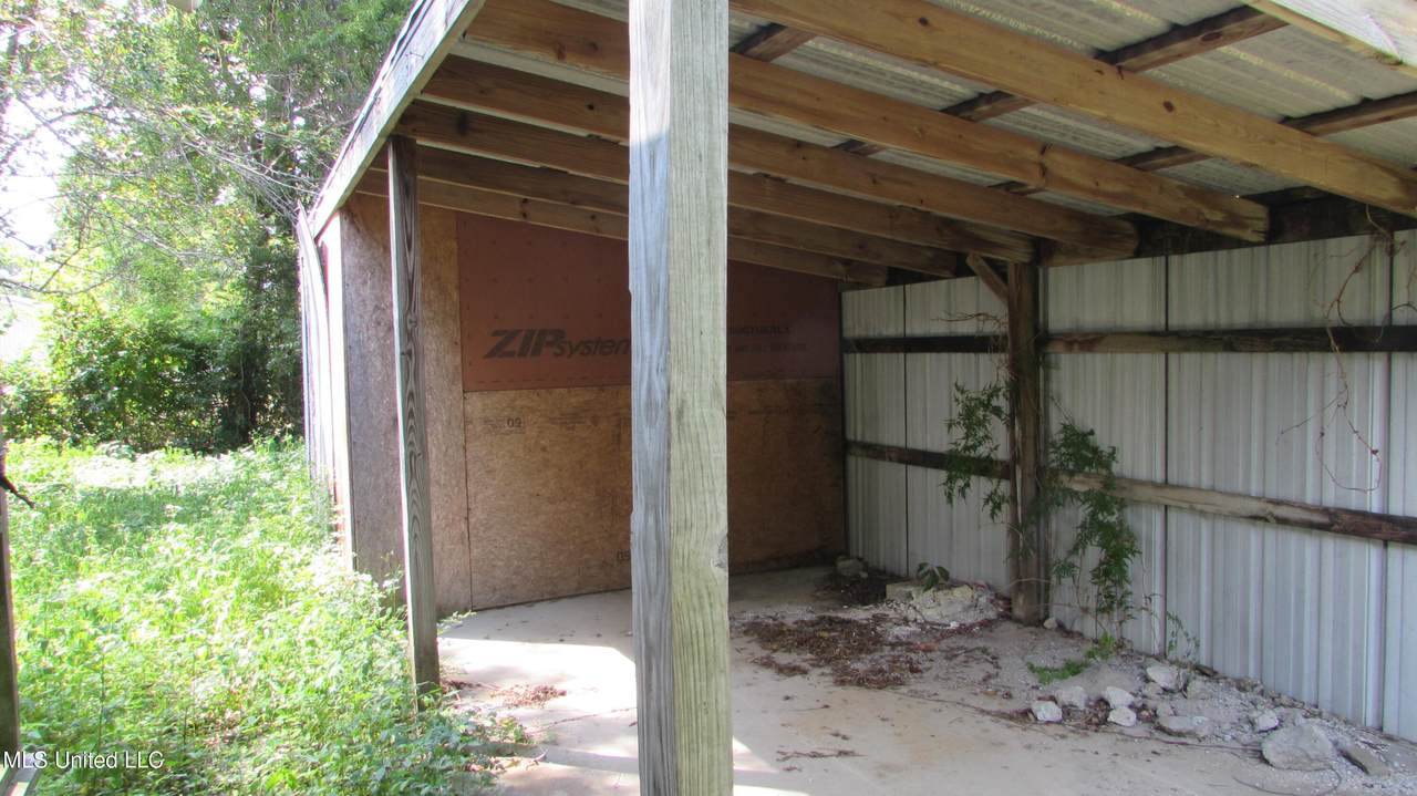https://bt-photos.global.ssl.fastly.net/united/1280_boomver_1_4125759-2.jpg