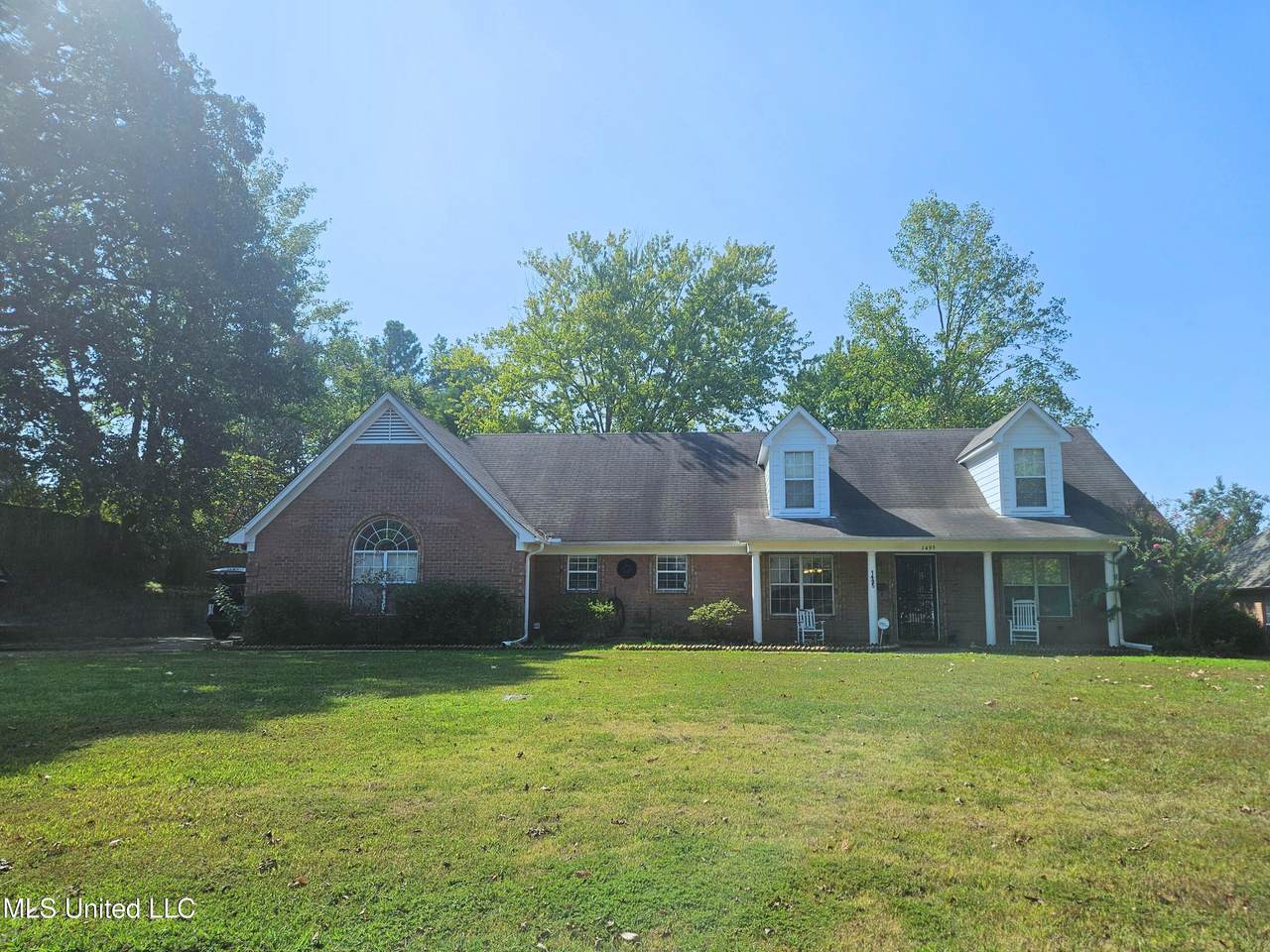 1495 Holly Springs Road - Photo 1