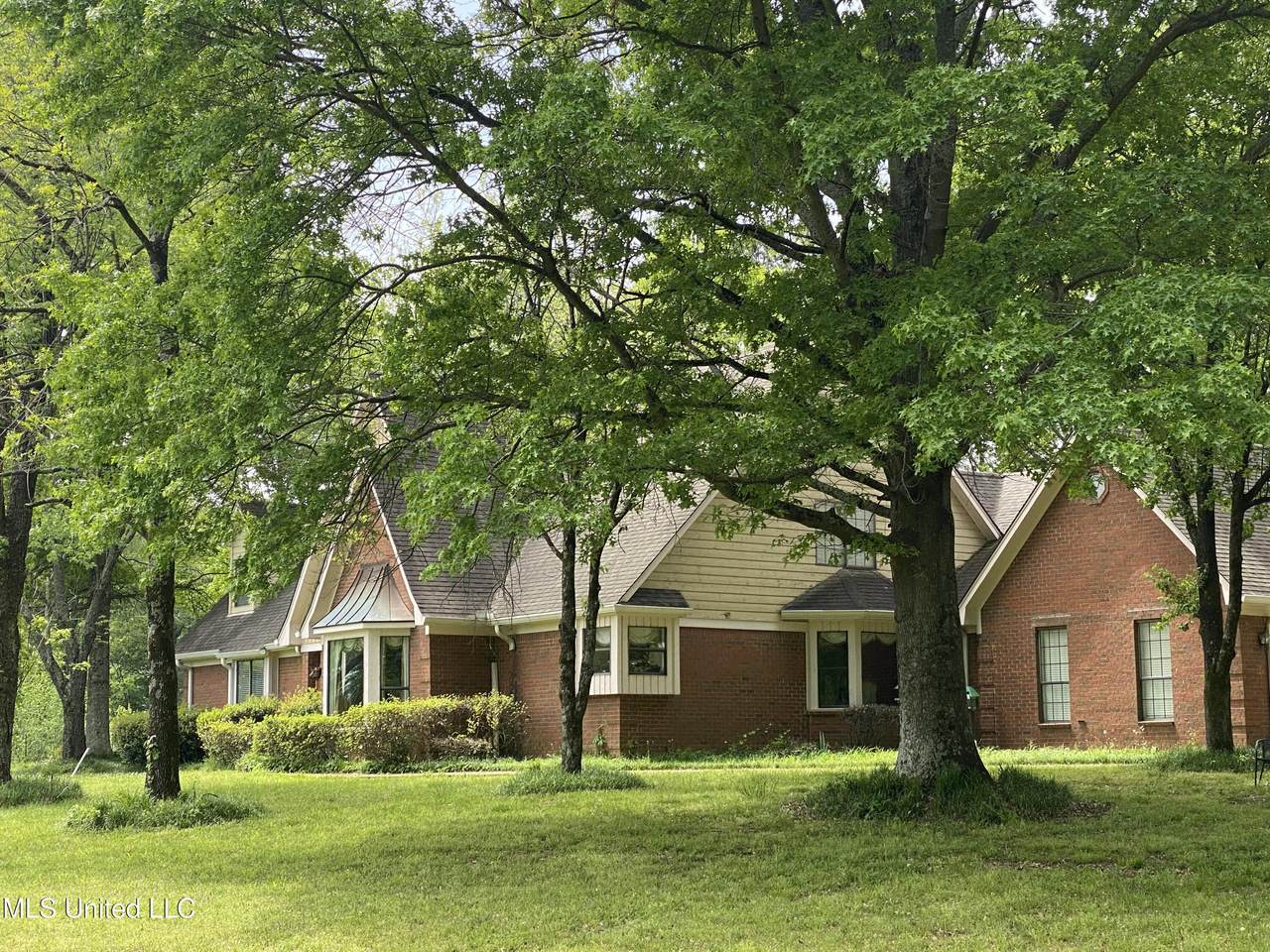 7235 Davidson Road - Photo 1