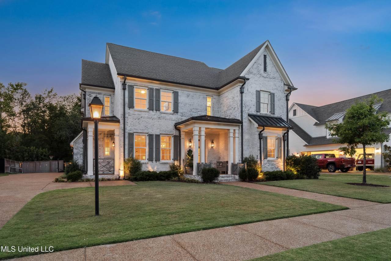 4245 Lundy Bend - Photo 1