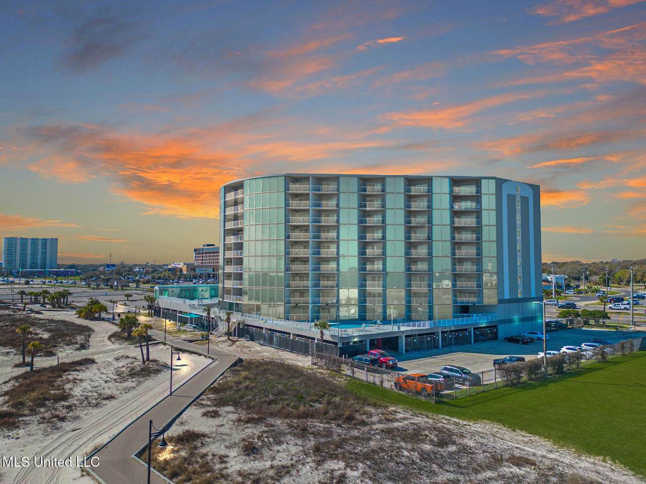 1899 Beach Boulevard - Photo 1