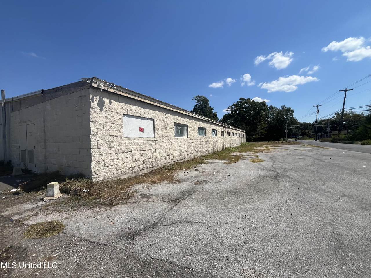 4331 Jackson Avenue - Photo 1