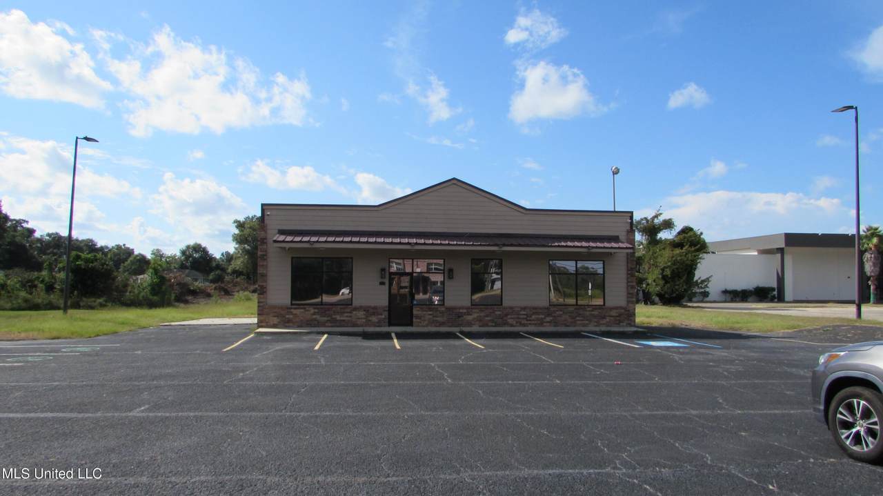 2011 Pass Road - Photo 1