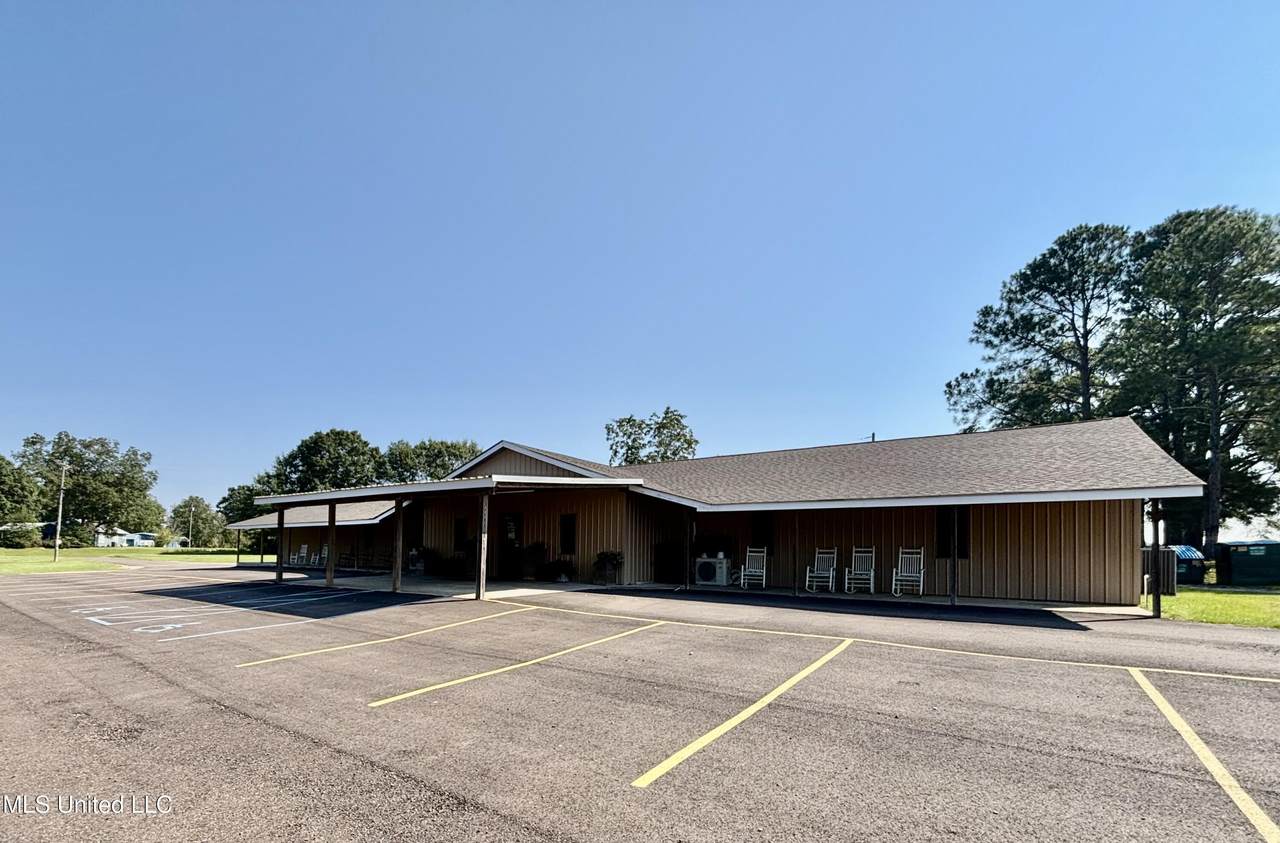 597 Hwy 98 - Photo 1