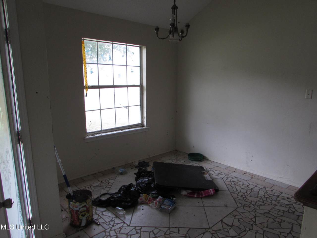https://bt-photos.global.ssl.fastly.net/united/1280_boomver_1_4127031-2.jpg