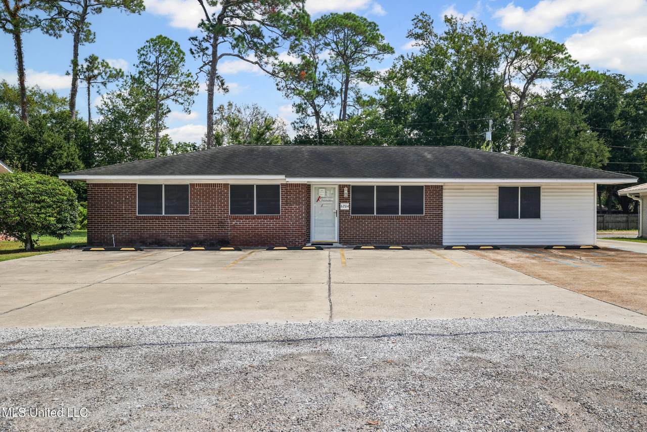 6204 Washington Avenue - Photo 1