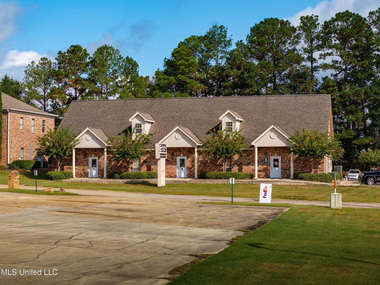 17 Plaza Drive - Photo 1