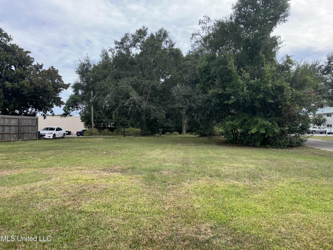 226 Russell Street - Photo 1