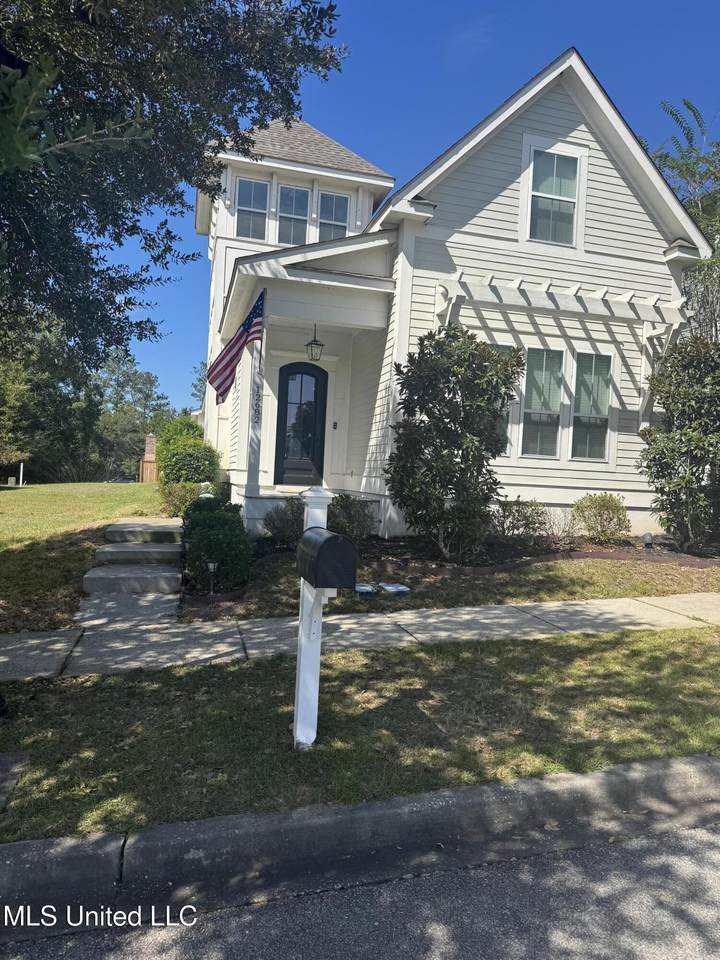 12682 Amory Avenue - Photo 1