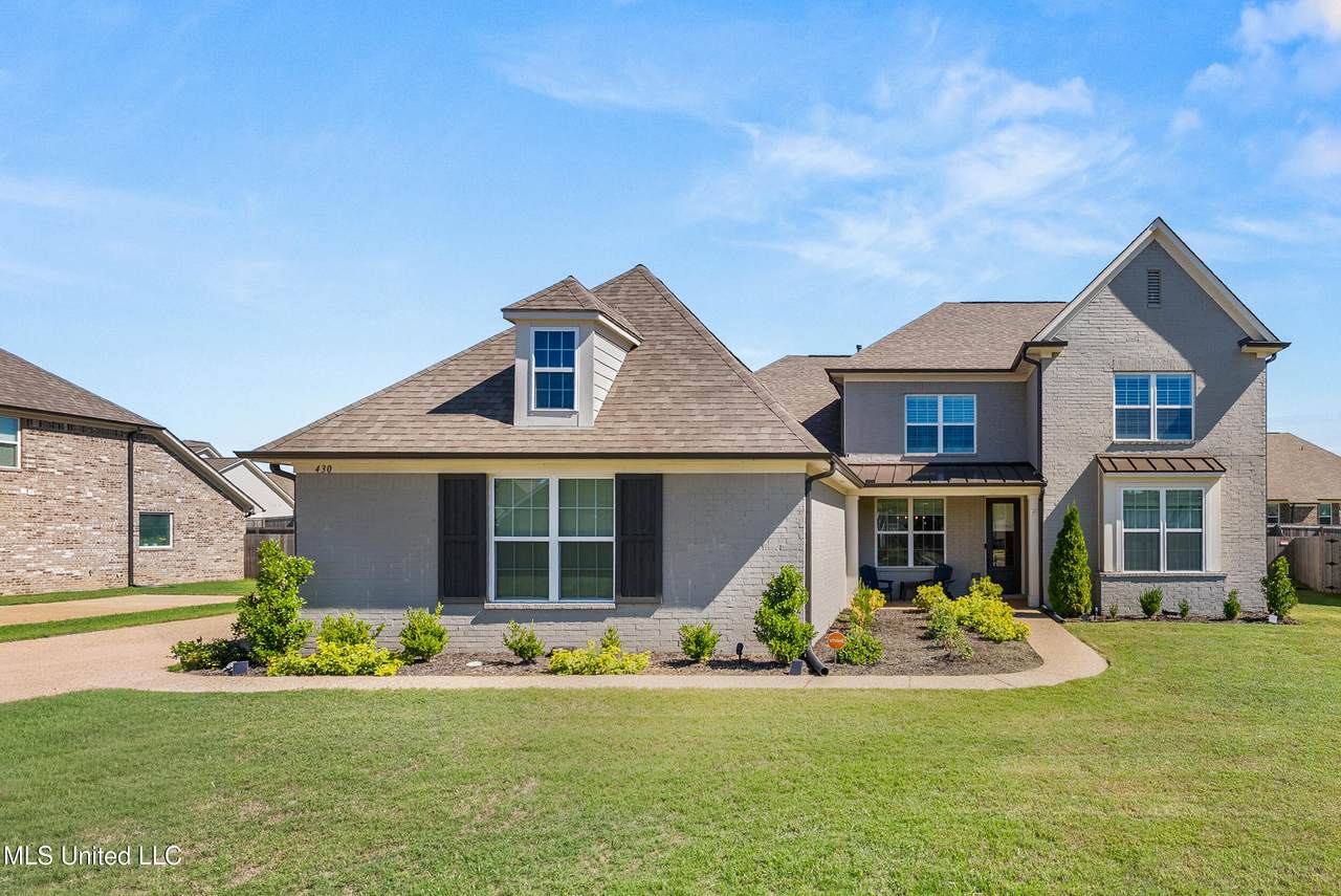 430 Natchez Loop - Photo 1