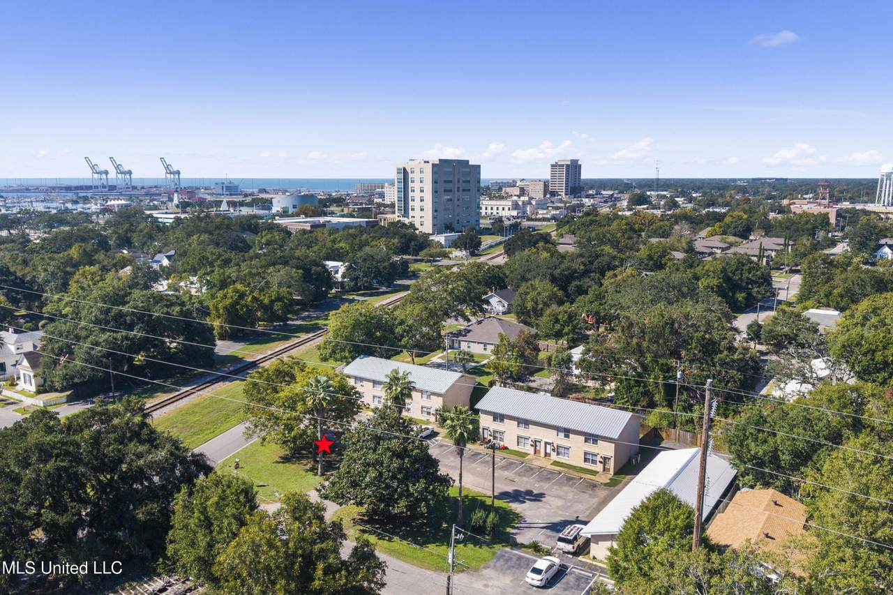 1701 18th Avenue - Photo 1