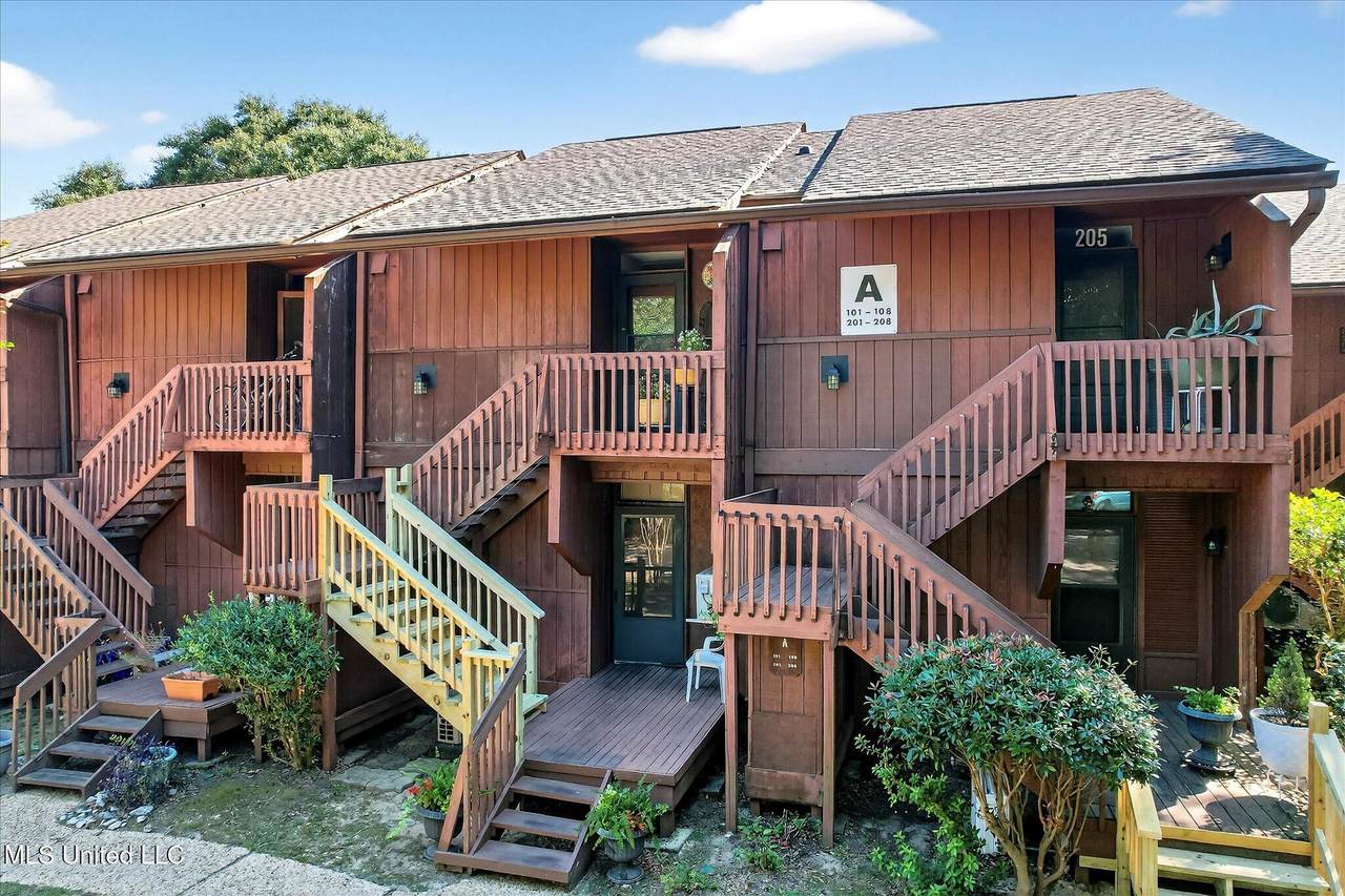 206 Lakeside Villa - Photo 1