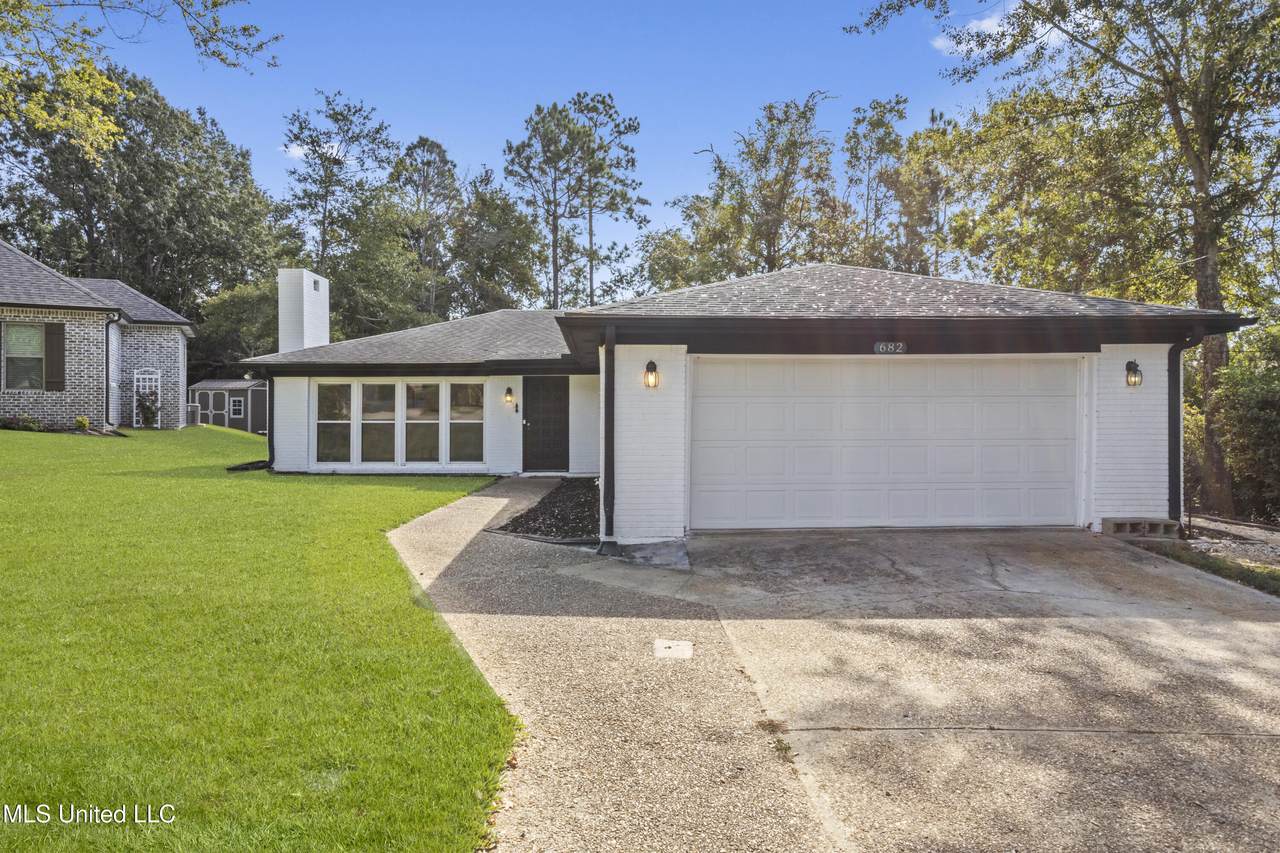 682 Auahi Place - Photo 1