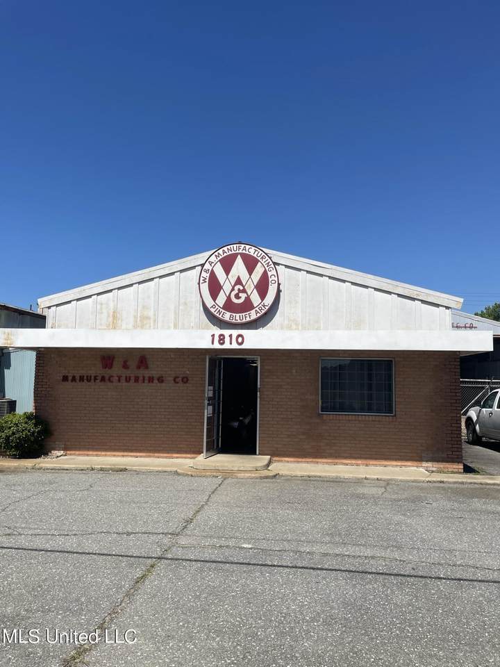 1810 Ohio Street - Photo 1