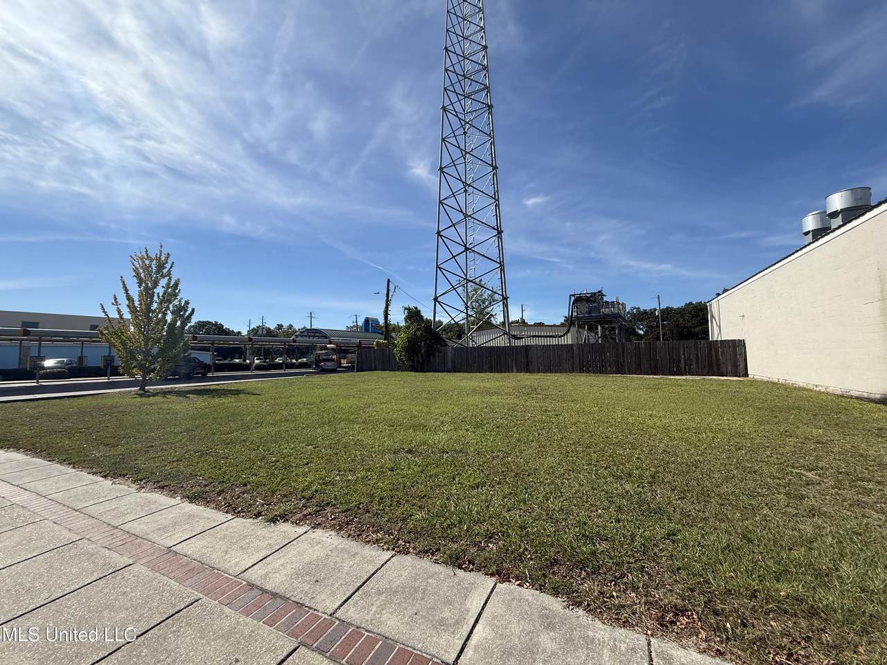 104 Jeff Davis Ave - Photo 1