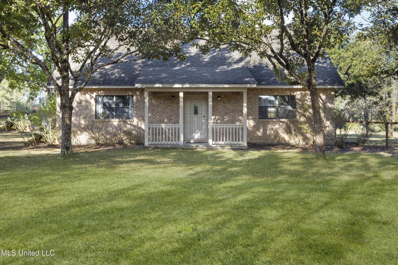 16603 Lake Drive - Photo 1