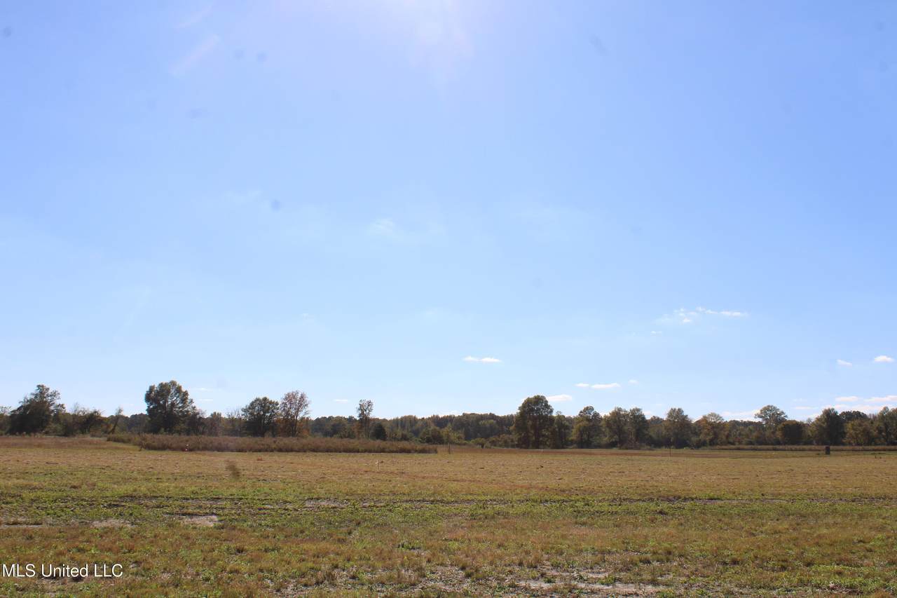 https://bt-photos.global.ssl.fastly.net/united/1280_boomver_2_4130840-2.jpg