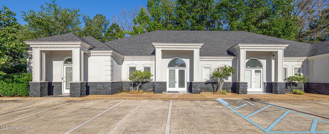 359 Towne Center Place - Photo 1