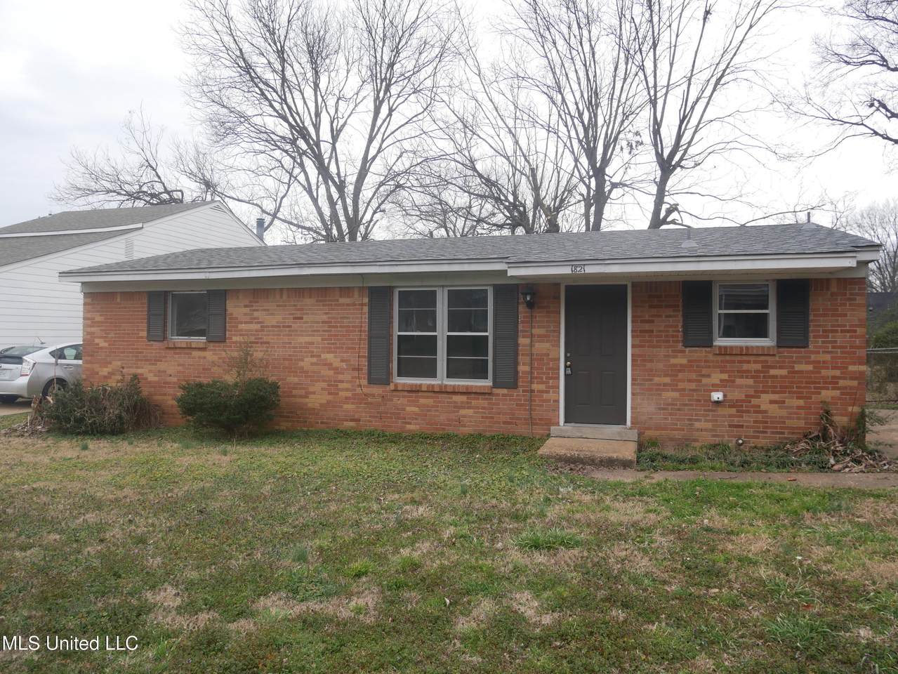 1821 Vaught Circle - Photo 1