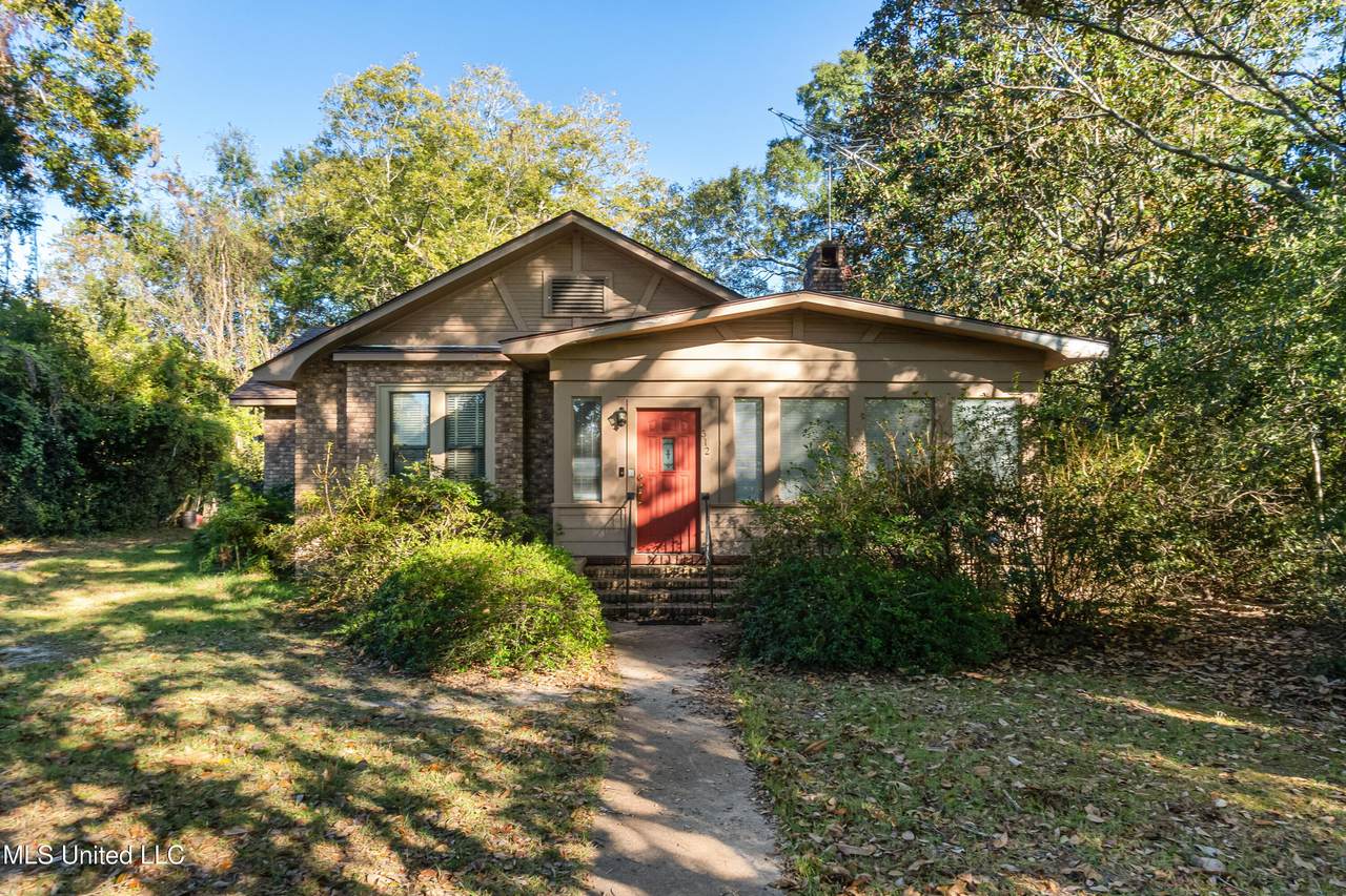 312 North Jackson Street - Photo 1