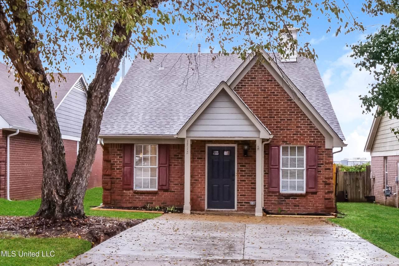 1712 Thomas Street - Photo 1