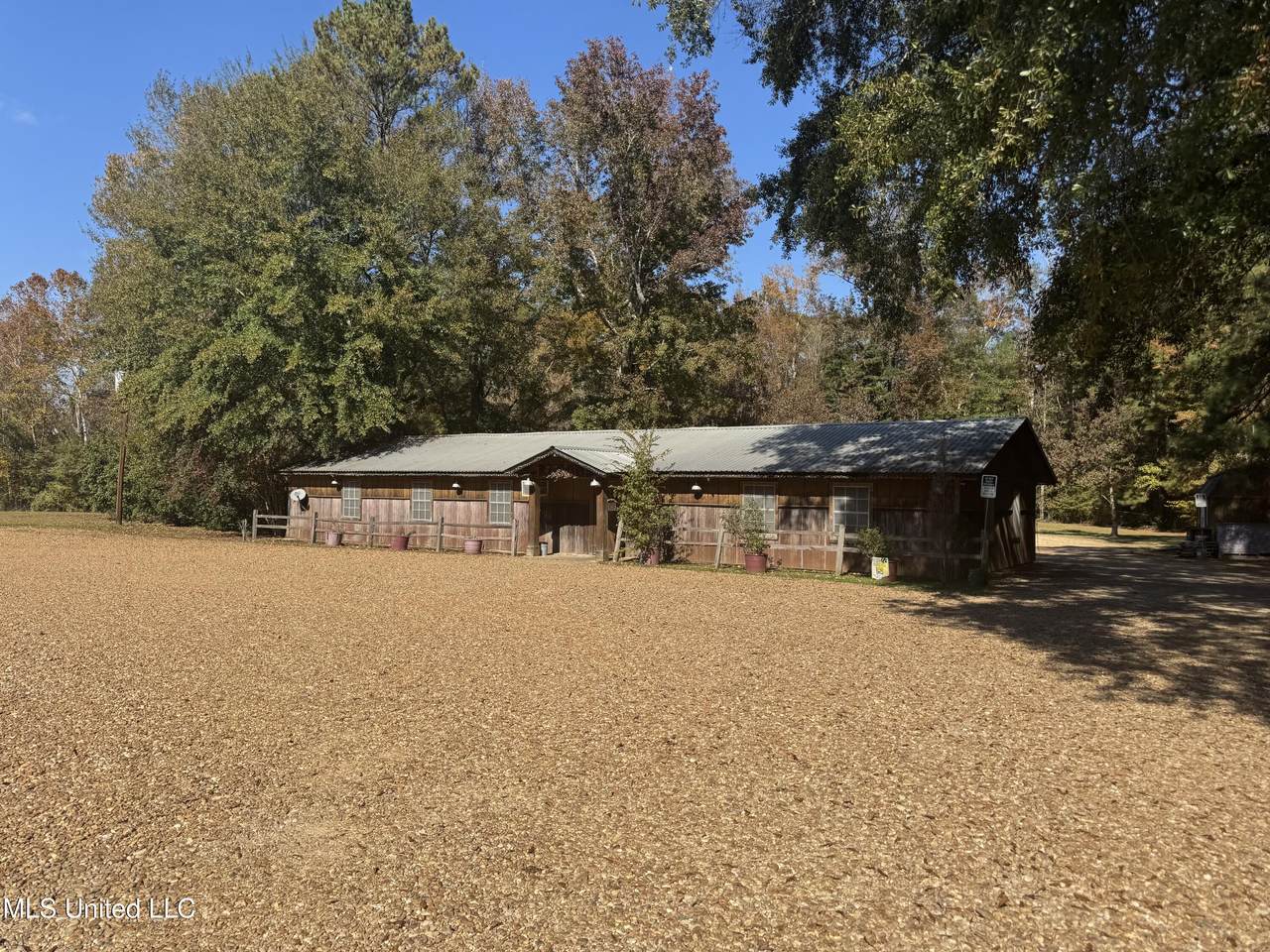 200 Merit Road - Photo 1