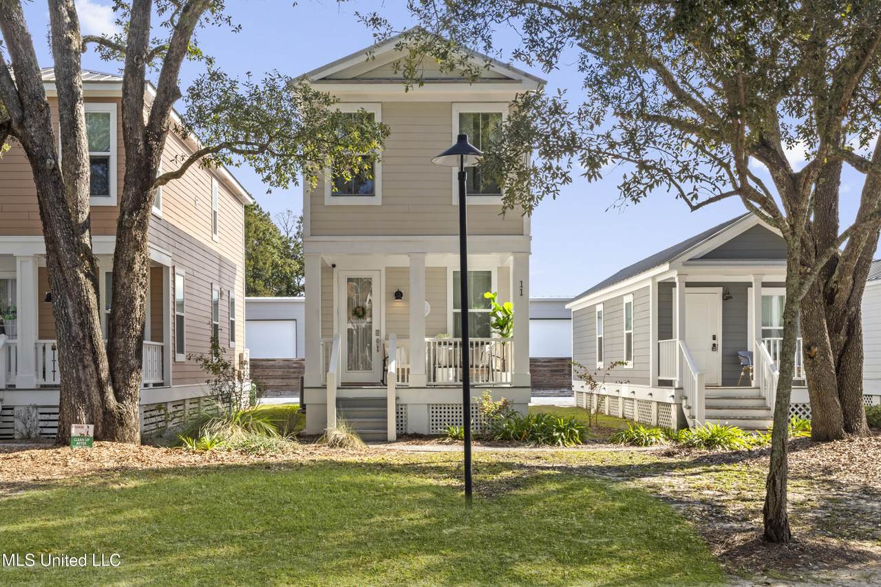 2207 Government Street - Photo 1