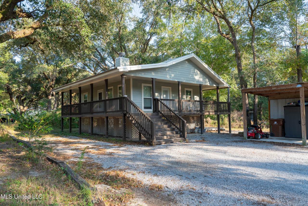23349 Bells Ferry Road - Photo 1