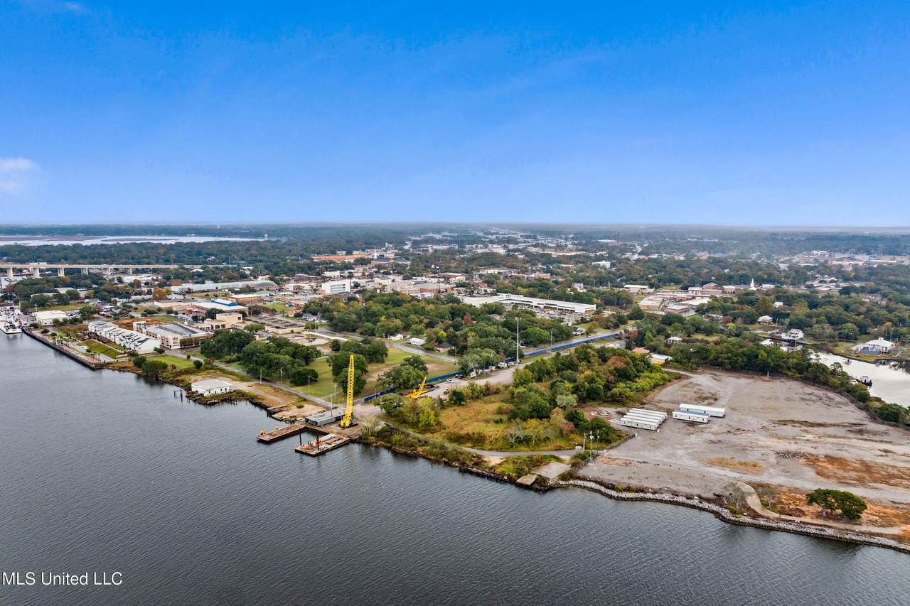  Front Street - Photo 1