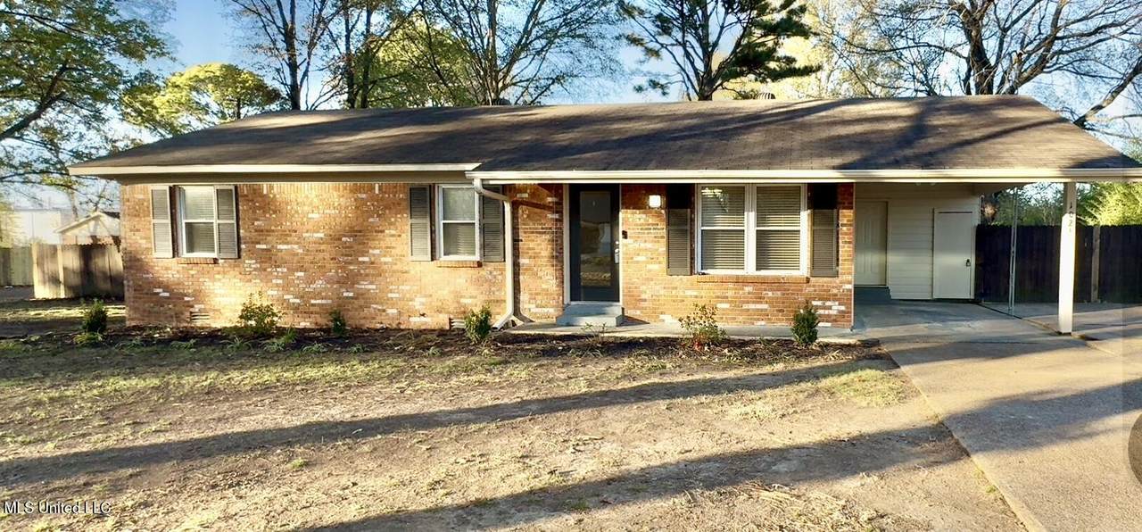 1028 Brownsferry Road - Photo 1