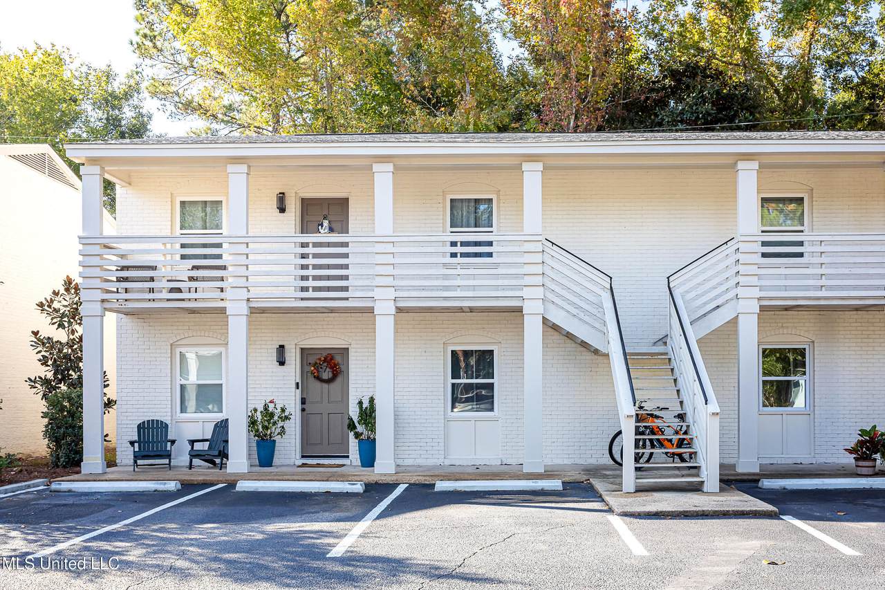 114 Ethel Circle - Photo 1