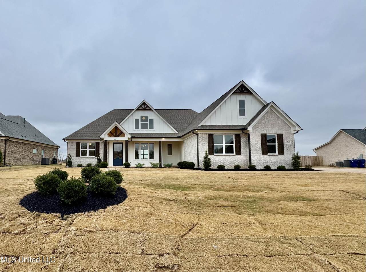 1762 Bakersfield Way - Photo 1