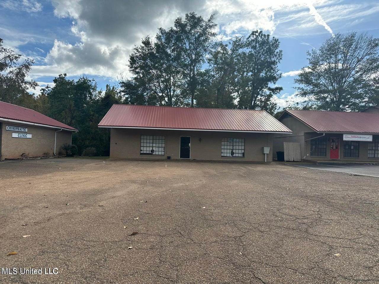 610 Highway 80 - Photo 1