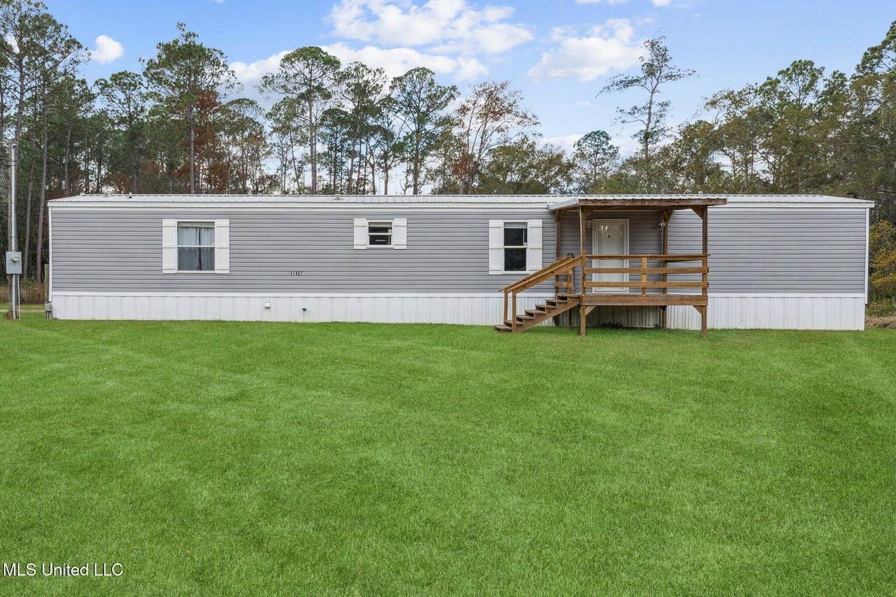 17427 Gardenia Street - Photo 1