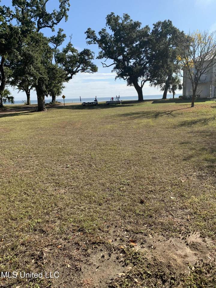  Barkley Drive - Photo 1