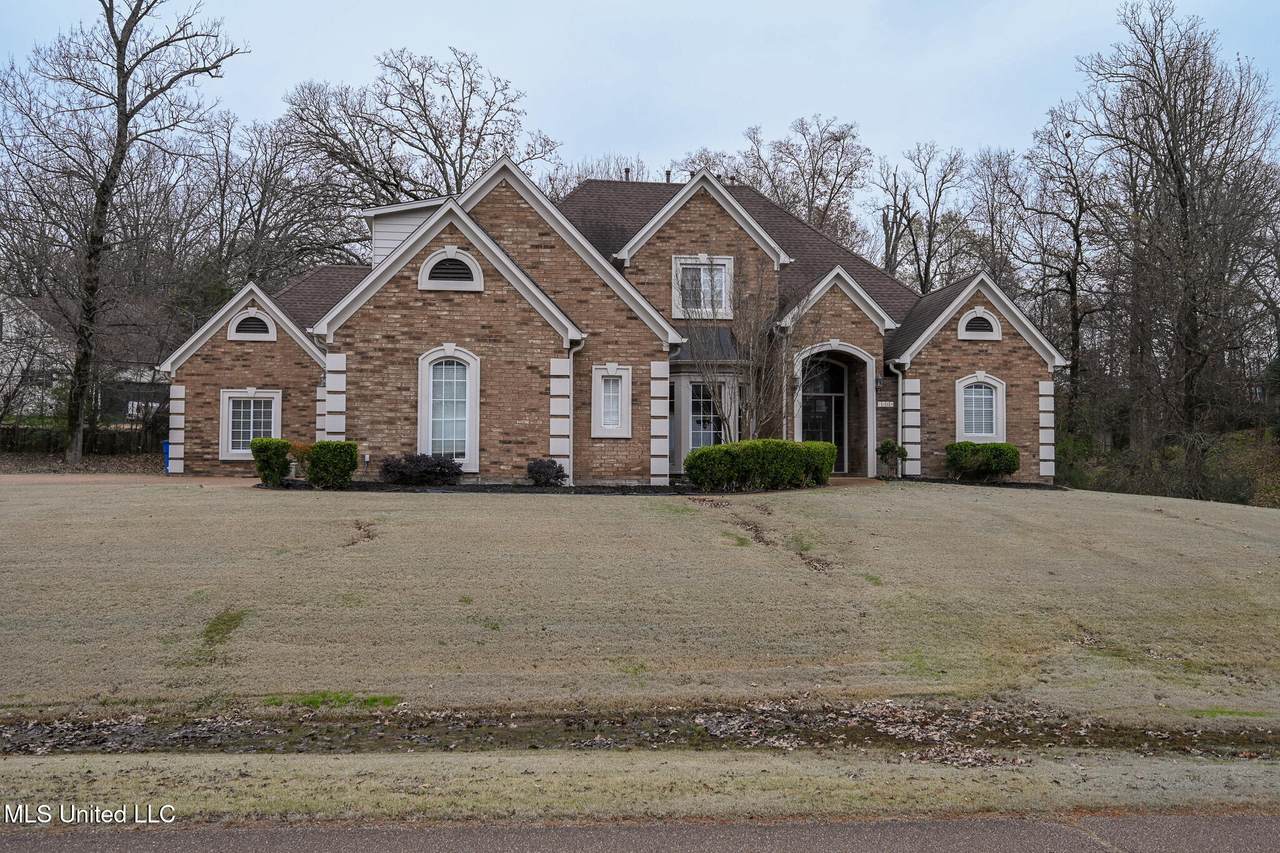 8465 Belmor Lakes Drive - Photo 1